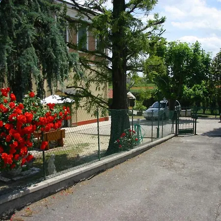 Lilli 3 Apartmán *